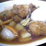５丁目カフェ - 豚肉はゴロゴロ♪　ただ、椎茸やピーマンなどは入っていない為、見た目は少し寂しいですね。