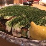 鉄板居酒屋OHANA - 裏メニューのお好み焼きキャ○コ玉‼️