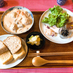 Kissa Sato No Wa - 秋野菜たっぷり、米粉シチュー定食（パン）