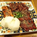 Yakiniku Isshan - 赤ミックス