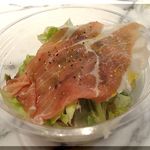 インサラータ　コンプロシェット（生ハムサラダ）３５０円