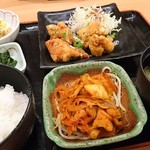 旬鮮酒場 天狗 - 鶏の唐揚げごまポン酢と豚キムチ炒め