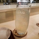 赤坂蓮の庭 - 米焼酎ソーダ割り