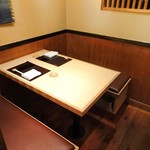 赤坂蓮の庭 - テーブル席