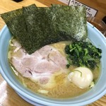 秀吉家 - ラーメン中盛、玉子トッピング♪