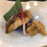 若紫 - 眼張西京