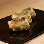 てんぷら　成生 - 厚切りの鰆を天ぷらに、余熱で休めてます