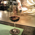 グラス赤ワイン
