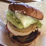ビトウィーン ザ ブレッド - バーガー
