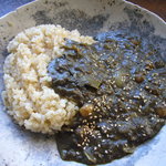 Cafe Cotatsu - レンズ豆とひよこ豆の黒ゴマカレー