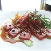 広東料理 センス - 本マグロの刺身サラダ広東スタイル　特製醤油ドレッシングで 