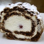 パティスリー アトリエ タケ - ◆苺の切り株＠３１５円