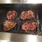 タン・シャリ・焼肉 たんたたん - 