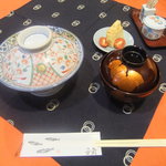 うな丼￥２５００