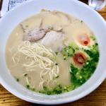 麺謹製3L's - らーめん（にく、たまご投下）