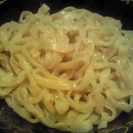 きび太郎 - つけ麺の平打ち太麺