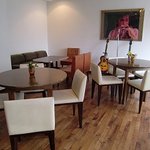 ロクセットカフェ - 落ち着いてゆっくりできる店内