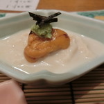 季節料理 なみき - 湯葉に浮く雲丹