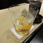 銀座うち山 - 梅酒ロック　完熟紀州南高梅　900円+Tax