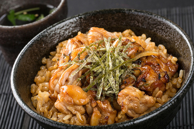 【王様のブランチ】5分丼「スタミナ焼き鳥丼」の作り方、ののこさんのレシピ(7月25日)缶詰・瓶詰で丼ぶり選手権 | オーサムスタイル