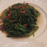 タン・カフェ - 空芯菜の炒め