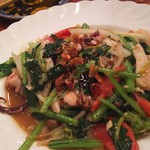 タン・カフェ - シーフードと野菜炒め