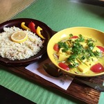 スプーンソング - タラと豆腐のモーリー 1,000円