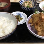 大漁 - 本日の昼食
            手作りすり身天ぷら