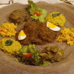 クイーンシーバ エチオピアレストラン - エチオピアシチュー、インジェラ