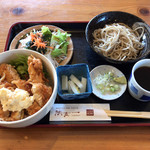 Soba Ichi - チキン南蛮丼と玄そば 950円