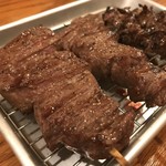 串焼キ カメチヨ・シャルボン - 牛ハラミ串