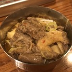 串焼キ カメチヨ・シャルボン - とろっとろの牛すじとハチノス、ギアラがたっぷり