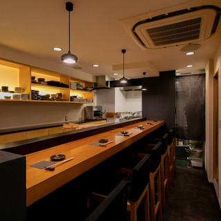 落ち着いた雰囲気の店内