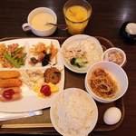 Eight Ricefield cafe - 