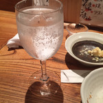 都民酒場魚金 - ぶどう酒(ソーダ割り)