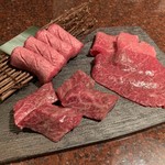 焼肉うしごろ 銀座店 - 黒たん、カメノコ、ハラミ