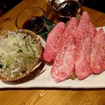 肉小僧 匠 はなれ - 香味野菜とおろしポン酢～奇跡の牛焼き～