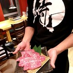肉小僧 匠 はなれ - 侍Tシャツの店長が肉の紹介