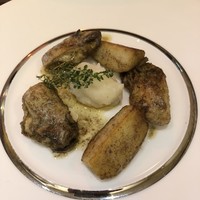 アントューカ - 
