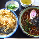 ドライブイン オアシス - 天丼・かけそば♪