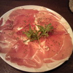 VAMOS kitchen - ハモンセラー、この量で￥７８０