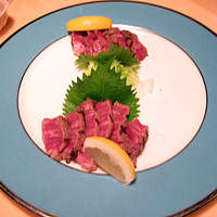 ステーキハウス キッチンリボン - 牛刺身