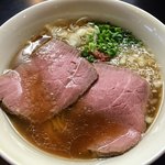 牛骨らぁ麺マタドール - らぁ麺（醤油）肉トッピング
