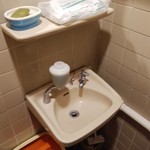 入船鮨 - 手洗い器