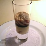 シェ松尾・松濤レストラン - フォワグラの柔らかなフランとマロンのムース　ポルト酒風味