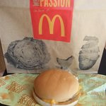 マクドナルド - チーズバーガー