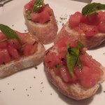 エノテカ・オルモ・デル・カウカソ - ブルスケッタ・・定番にして欲しい・・。