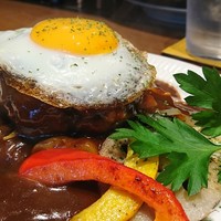 グリル ア ターブル - 和牛ジャンボハンバーグランチ