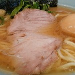 寿々喜家 - 開店直後のフレッシュなラーメン（並）