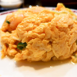 純中国伝統料理四川料理 芊品香 - 海老と地養鶏卵のふんわり炒めアップ